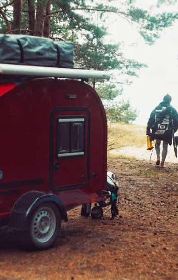 The strength and beauty of the One-Piece fiberglass cabin shell